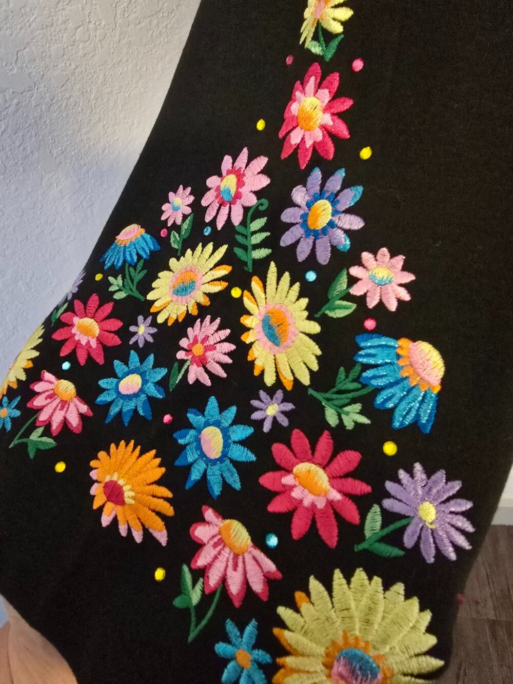 Quacker Factory Full Bloom & Bling embroidered 3/4 sleeve Tunic - Black - 2X EUC - Picture 6 of 9